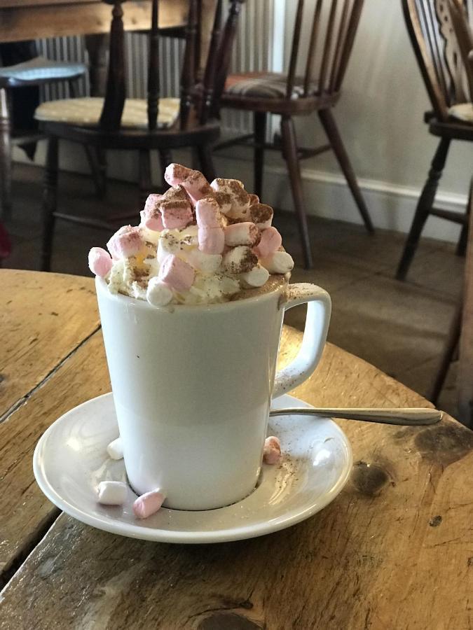 Lucy'S Tearoom Stow-on-the-Wold Zewnętrze zdjęcie